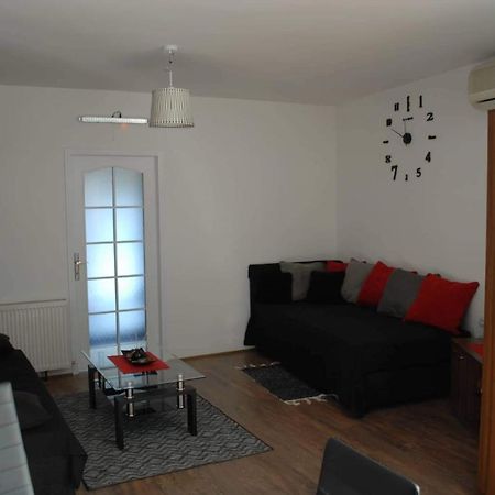 Stan Na Dan - Apartman Djordjevic Вранє Екстер'єр фото